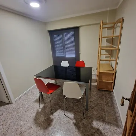 Lucasroom Homestay *