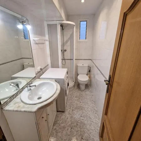 Lucasroom Homestay Valencia